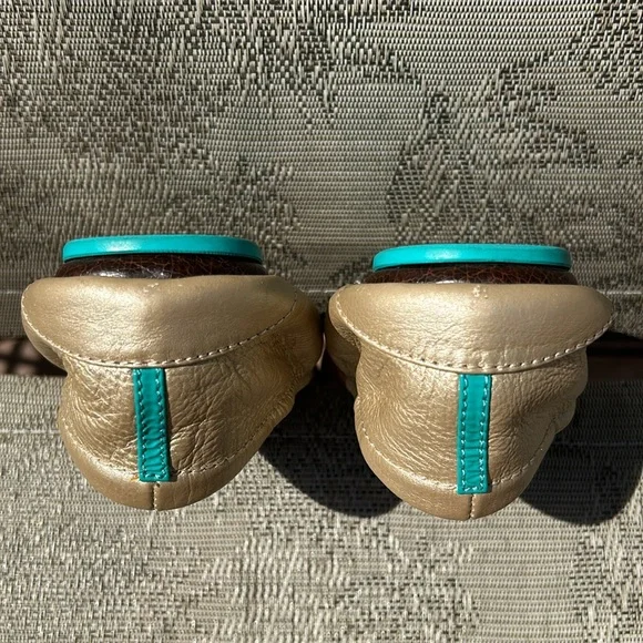 💛 Metallic Champagne Tieks size 8 - Picture 5 of 6